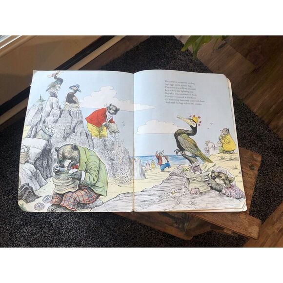 A Great Big Ugly Man Came up and Tied His Horse to Me: A Book of Nonsense Verse - Picture 6 of 8